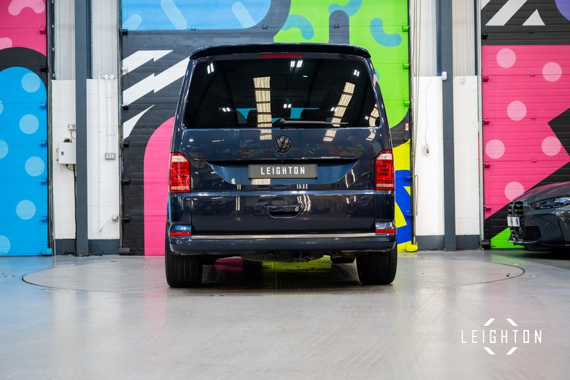 Volkswagen Transporter 2.0 T32 Diesel 204PS DSG Kombi Van SWB - U15063