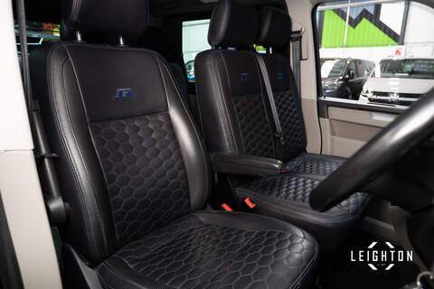 Volkswagen Transporter 2.0 T32 Diesel 204PS DSG Kombi Van SWB - U15063