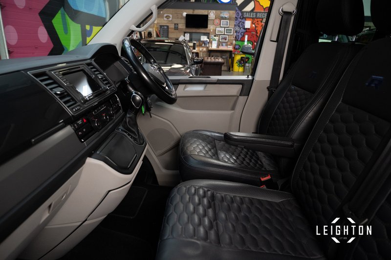 Volkswagen Transporter 2.0 T32 Diesel 204PS DSG Kombi Van SWB - U15063