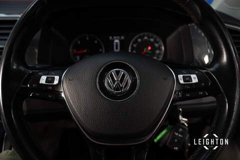 Volkswagen Transporter 2.0 T32 Diesel 204PS DSG Kombi Van SWB - U15063