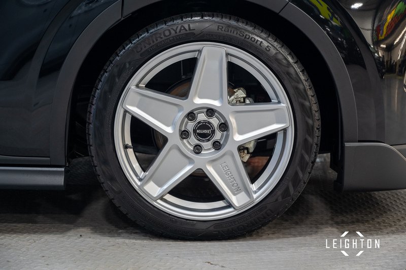 Ford Transit Custom 2.5 320 PHEV 232ps AUTO PANEL VAN L1 H1 - U5509