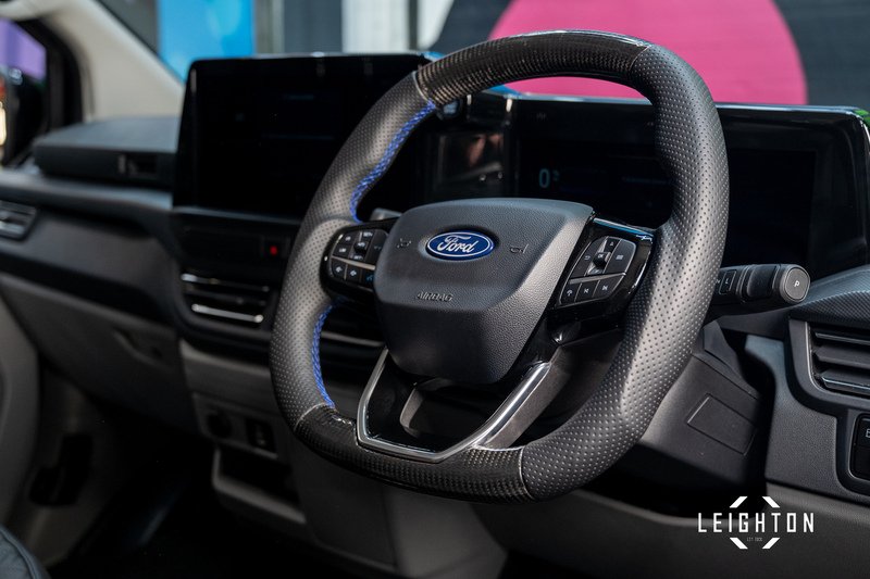 Ford Transit Custom 2.5 320 PHEV 232ps AUTO PANEL VAN L1 H1 - U5509