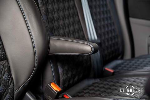 Ford Transit Custom 2.5 320 PHEV 232ps AUTO PANEL VAN L1 H1 - U5509