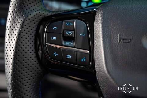 Ford Transit Custom 2.5 320 PHEV 232ps AUTO PANEL VAN L1 H1 - U5509