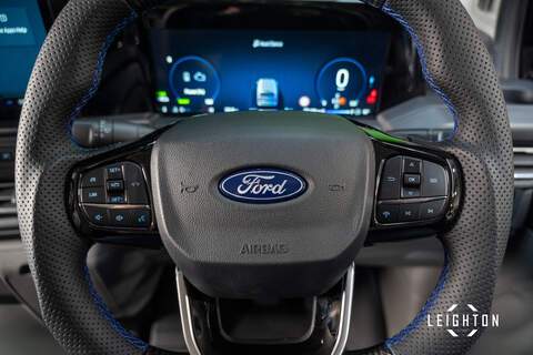 Ford Transit Custom 2.5 320 PHEV 232ps AUTO PANEL VAN L1 H1 - U5509