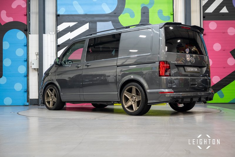 Volkswagen Transporter 2.0 T30 Diesel 204ps DSG Kombi SWB - U5456