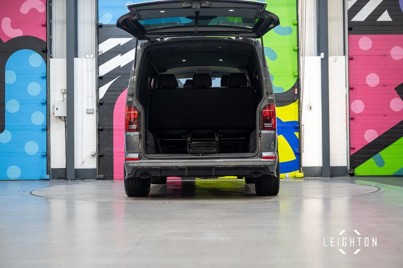 Volkswagen Transporter 2.0 T30 Diesel 204ps DSG Kombi SWB - U5456