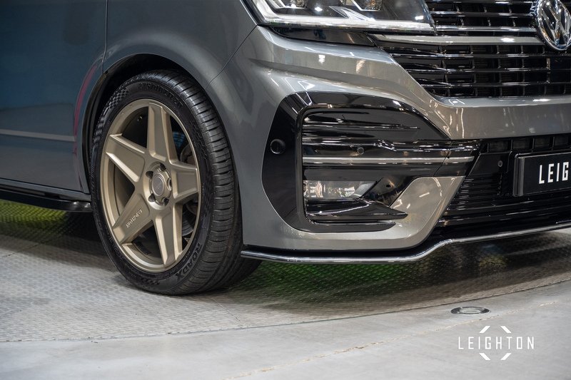 Volkswagen Transporter 2.0 T30 Diesel 204ps DSG Kombi SWB - U5456