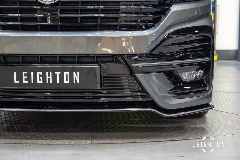 Volkswagen Transporter 2.0 T30 Diesel 204ps DSG Kombi SWB - U5456