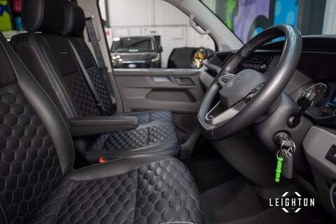 Volkswagen Transporter 2.0 T30 Diesel 204ps DSG Kombi SWB - U5456