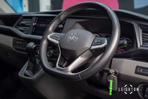 Volkswagen Transporter 2.0 T30 Diesel 204ps DSG Kombi SWB - U5456