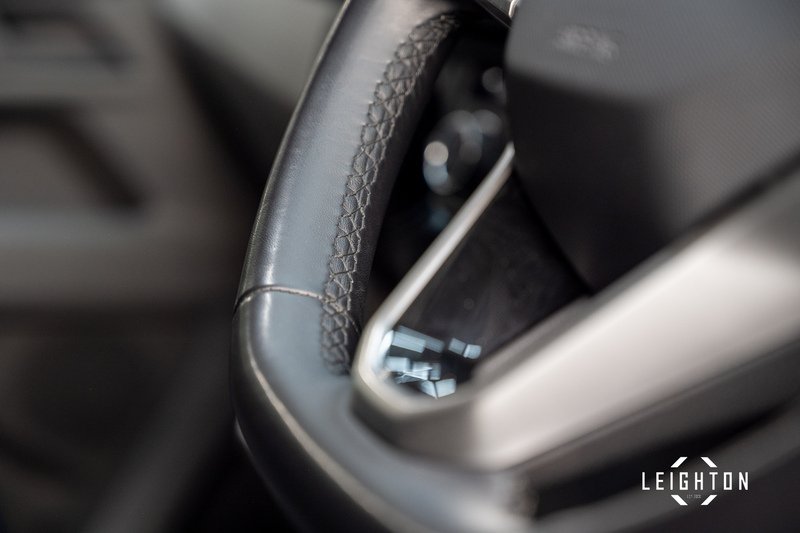 Volkswagen Transporter 2.0 T30 Diesel 204ps DSG Kombi SWB - U5456