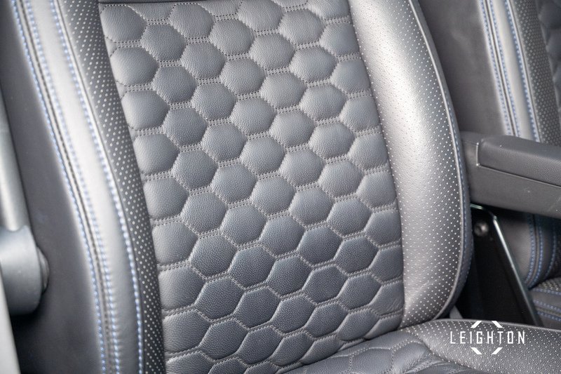 Volkswagen Transporter 2.0 T30 Diesel 204ps DSG Kombi SWB - U5456