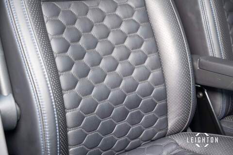 Volkswagen Transporter 2.0 T30 Diesel 204ps DSG Kombi SWB - U5456