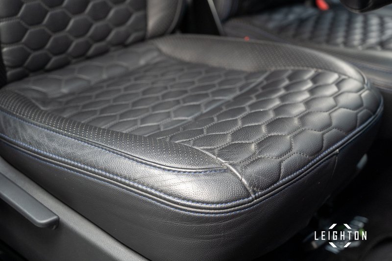 Volkswagen Transporter 2.0 T30 Diesel 204ps DSG Kombi SWB - U5456