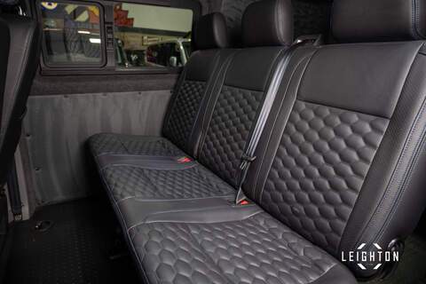 Volkswagen Transporter 2.0 T30 Diesel 204ps DSG Kombi SWB - U5456