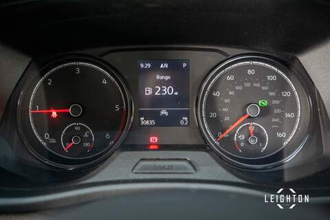 Volkswagen Transporter 2.0 T30 Diesel 204ps DSG Kombi SWB - U5456