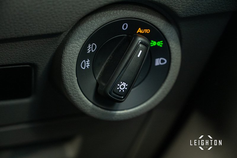 Volkswagen Transporter 2.0 T30 Diesel 204ps DSG Kombi SWB - U5456