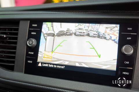 Volkswagen Transporter 2.0 T30 Diesel 150ps DSG Kombi Van SWB - U5231