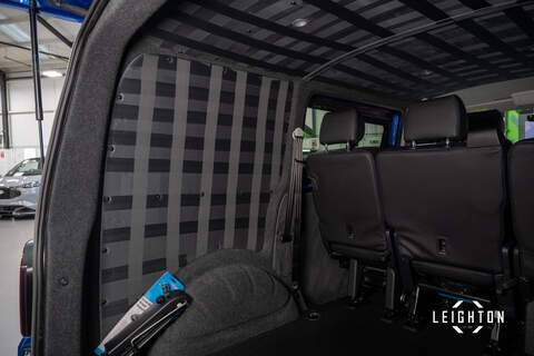 Volkswagen Transporter 2.0 T30 Diesel 150ps DSG Kombi Van SWB - U5231