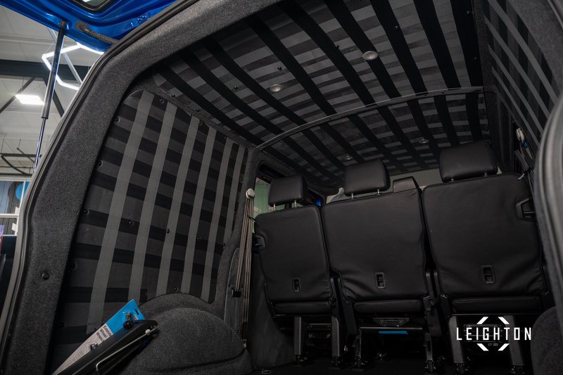 Volkswagen Transporter 2.0 T30 Diesel 150ps DSG Kombi Van SWB - U5231