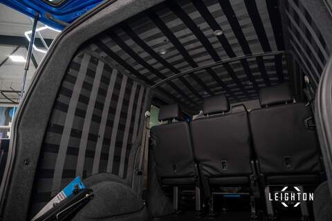 Volkswagen Transporter 2.0 T30 Diesel 150ps DSG Kombi Van SWB - U5231