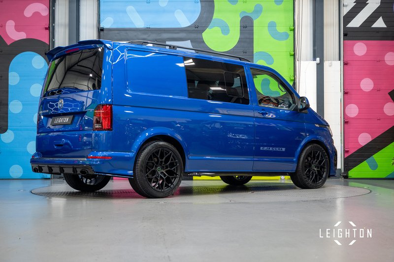 Volkswagen Transporter 2.0 T30 Diesel 150ps DSG Kombi Van SWB - U5245