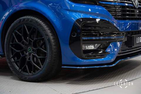 Volkswagen Transporter 2.0 T30 Diesel 150ps DSG Kombi Van SWB - U5245