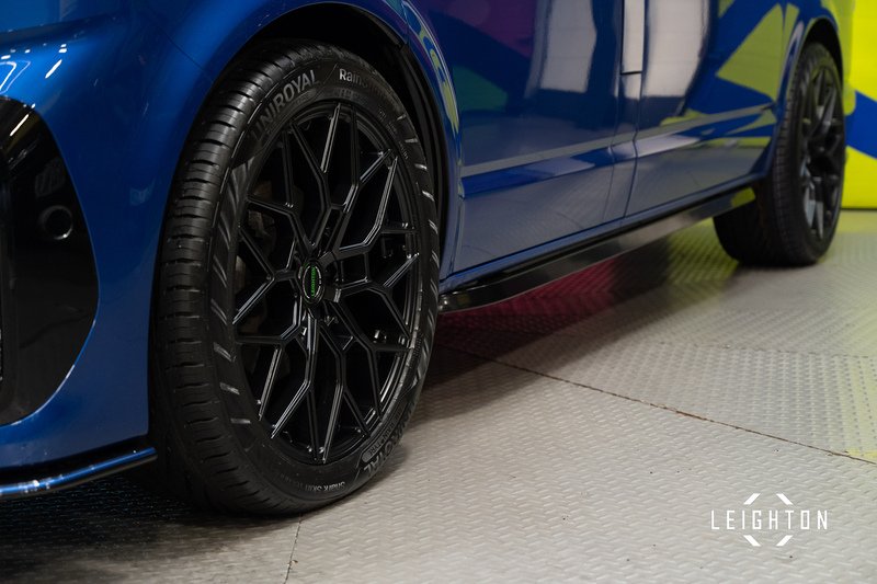 Volkswagen Transporter 2.0 T30 Diesel 150ps DSG Kombi Van SWB - U5245