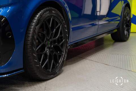 Volkswagen Transporter 2.0 T30 Diesel 150ps DSG Kombi Van SWB - U5245