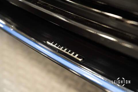 Volkswagen Transporter 2.0 T30 Diesel 150ps DSG Kombi Van SWB - U5245