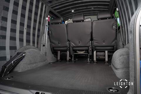 Volkswagen Transporter 2.0 T30 Diesel 150ps DSG Kombi Van SWB - U5245