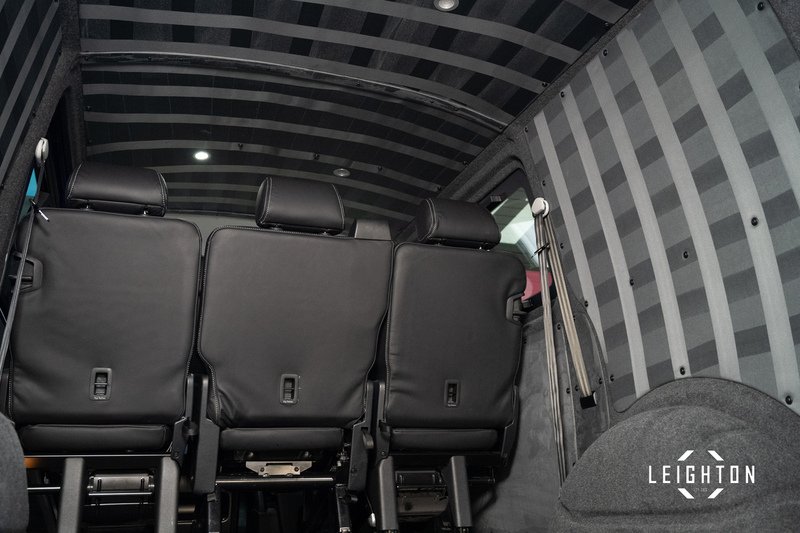 Volkswagen Transporter 2.0 T30 Diesel 150ps DSG Kombi Van SWB - U5245