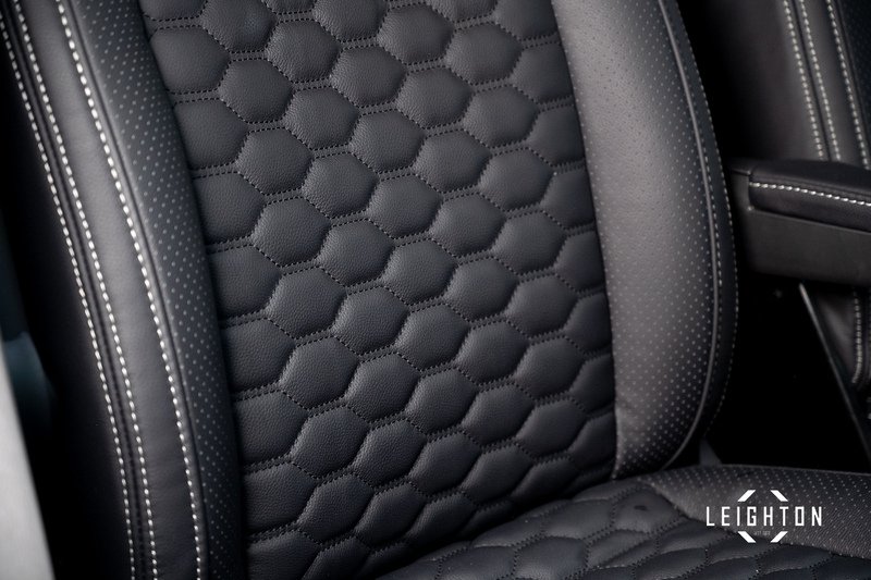 Volkswagen Transporter 2.0 T30 Diesel 150ps DSG Kombi Van SWB - U5245