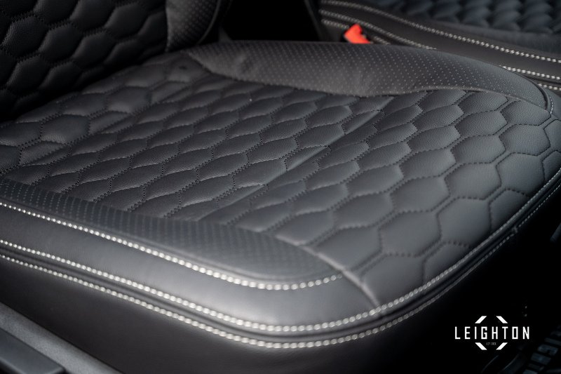 Volkswagen Transporter 2.0 T30 Diesel 150ps DSG Kombi Van SWB - U5245