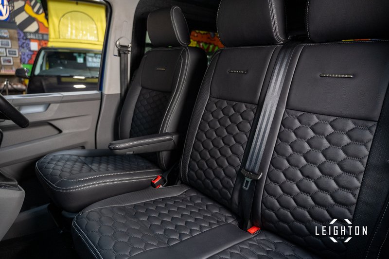 Volkswagen Transporter 2.0 T30 Diesel 150ps DSG Kombi Van SWB - U5245