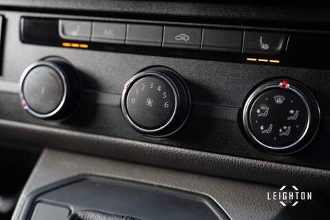 Volkswagen Transporter 2.0 T30 Diesel 150ps DSG Kombi Van SWB - U5245