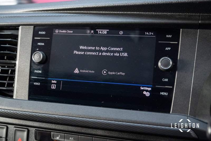 Volkswagen Transporter 2.0 T30 Diesel 150ps DSG Kombi Van SWB - U5245