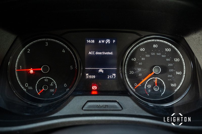 Volkswagen Transporter 2.0 T30 Diesel 150ps DSG Kombi Van SWB - U5245