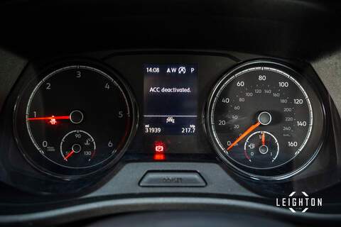 Volkswagen Transporter 2.0 T30 Diesel 150ps DSG Kombi Van SWB - U5245