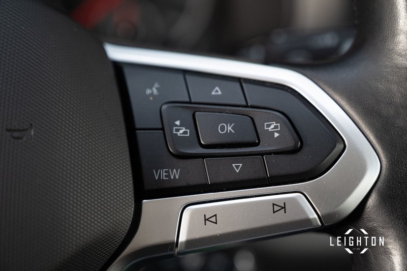 Volkswagen Transporter 2.0 T30 Diesel 150ps DSG Kombi Van SWB - U5245