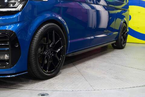 Volkswagen Transporter 2.0BiTDi T32 Diesel 204PS 4M DSG Kombi LWB - U5274