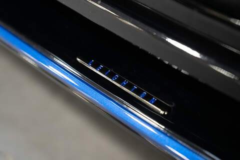 Volkswagen Transporter 2.0BiTDi T32 Diesel 204PS 4M DSG Kombi LWB - U5274