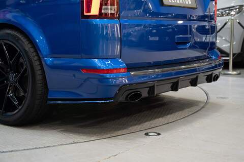 Volkswagen Transporter 2.0BiTDi T32 Diesel 204PS 4M DSG Kombi LWB - U5274