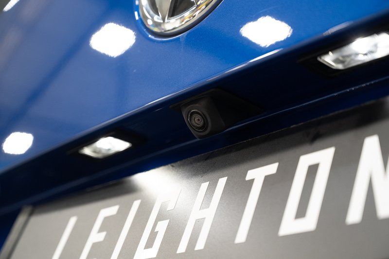 Volkswagen Transporter 2.0BiTDi T32 Diesel 204PS 4M DSG Kombi LWB - U5274