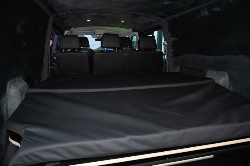 Volkswagen Transporter 2.0BiTDi T32 Diesel 204PS 4M DSG Kombi LWB - U5274