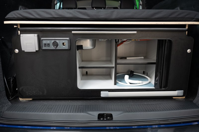 Volkswagen Transporter 2.0BiTDi T32 Diesel 204PS 4M DSG Kombi LWB - U5274