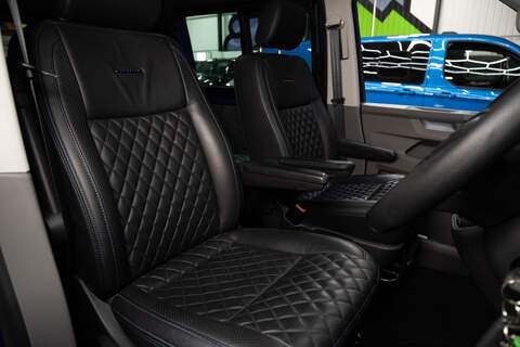 Volkswagen Transporter 2.0BiTDi T32 Diesel 204PS 4M DSG Kombi LWB - U5274