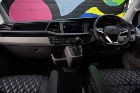 Volkswagen Transporter 2.0BiTDi T32 Diesel 204PS 4M DSG Kombi LWB - U5274