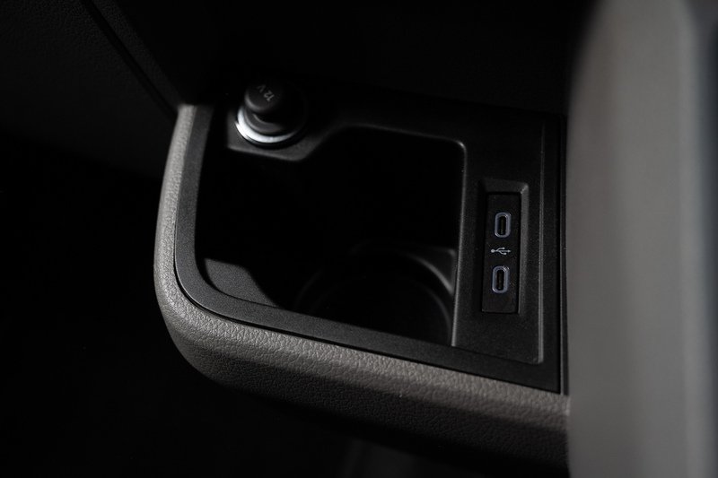 Volkswagen Transporter 2.0BiTDi T32 Diesel 204PS 4M DSG Kombi LWB - U5274